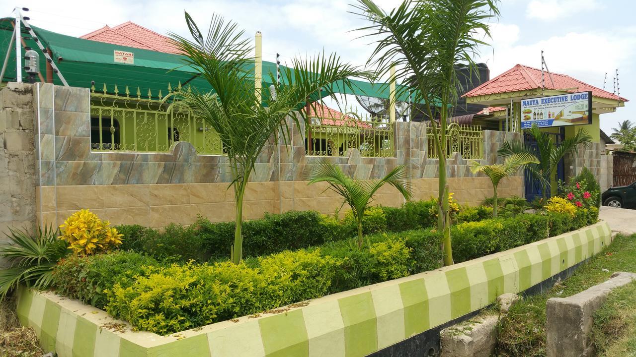 Mauya Executive Lodge Dar es Salaam Exterior photo